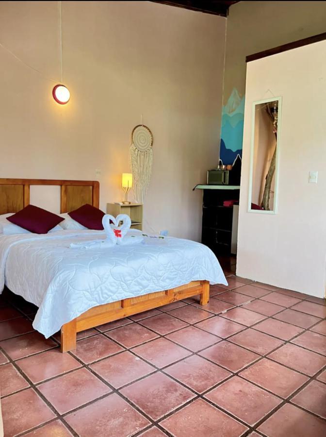 Casa Geraldo Bed and Breakfast Manuel Antonio Esterno foto