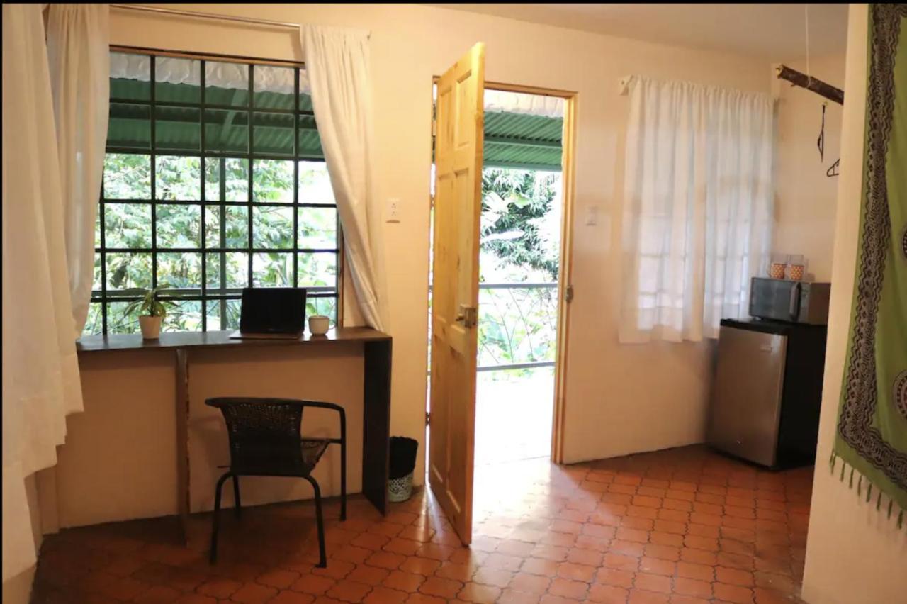 Casa Geraldo Bed and Breakfast Manuel Antonio Esterno foto
