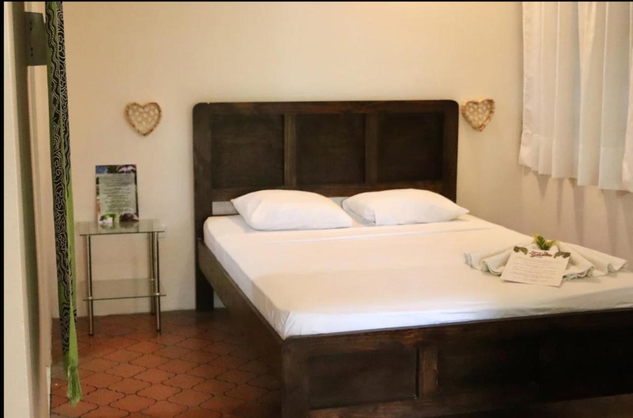 Casa Geraldo Bed and Breakfast Manuel Antonio Esterno foto